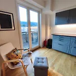 Modern 3-bedroom In - Prime Location *