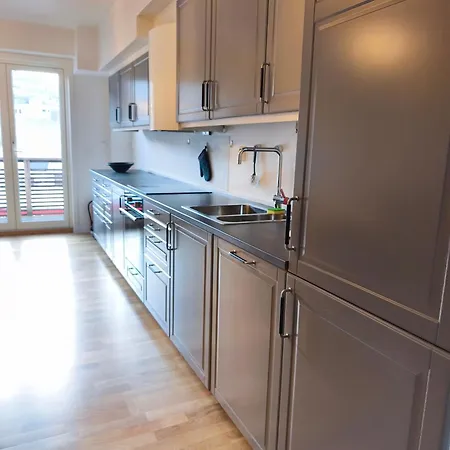 Modern 3-bedroom In - Prime Location Apartment