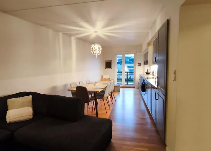 Modern 3-bedroom In - Prime Location Apartment Voss